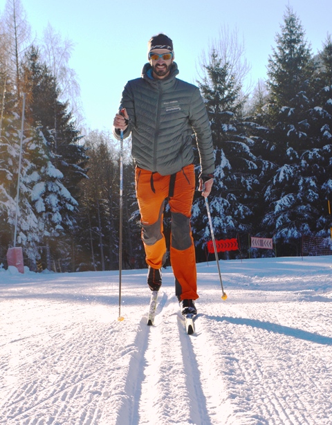 Richard our Instructor skiing on nice and soft snow in Chamonix