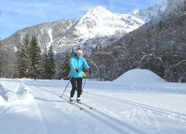 De belles pistes de ski de fond avec une vue magnifique sur le Mont-Blanc